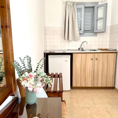 Kirki On The Hill 公寓 *